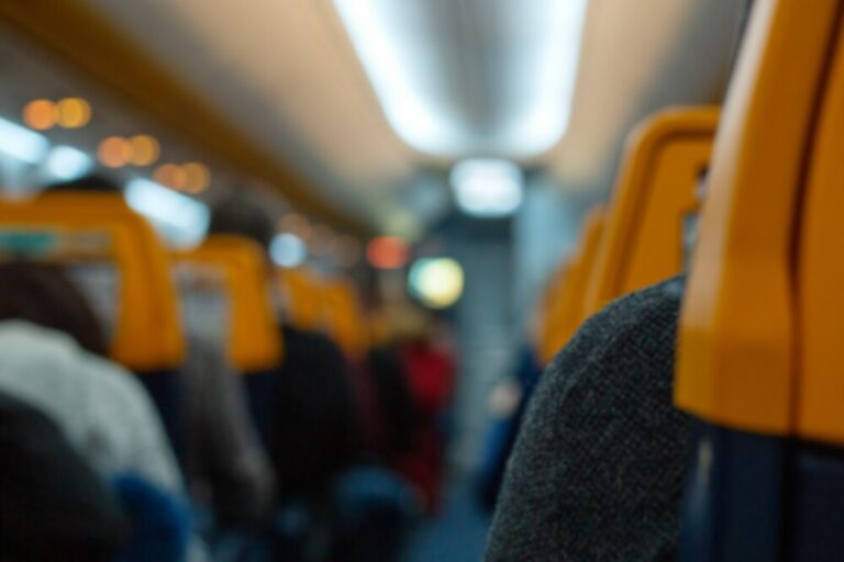warszawa-inwestuje-w-120-autobusow-na-trudne-czasy-spelnia-specjalne-wymagania