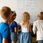 dzieci-z-bullerbyn-ozywaja-w-teatrze-syrena-magiczne-przedstawienie-dla-szkol-w-pazdzierniku