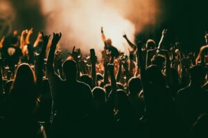 festiwal-swiatla-i-dzwieku-w-parku-brodnowskim-magia-jesiennej-rownonocy