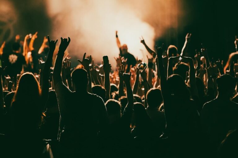festiwal-swiatla-i-dzwieku-w-parku-brodnowskim-magia-jesiennej-rownonocy