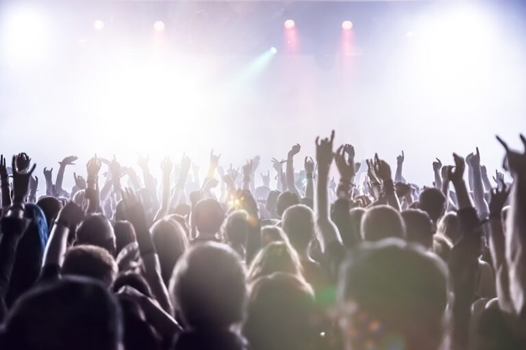 warszawa-zaprasza-na-darmowy-festiwal-ulicznych-teatrow-lalkowych-lalka-na-scenie-emocje-na-wyciagniecie-reki