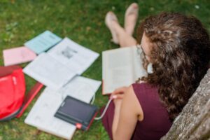 35-lat-inspiruj--cej-edukacji-w-liceum-witkacego-n-auto-3563