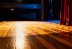 bezpieczne-wej--ci--wki-na-spektakl-dla-dzieci-----auto-6482