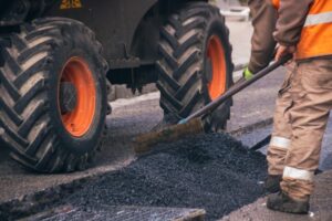 jest-umowa-na-rozbudow---ulicy-bia--o----ckiej-i-b-auto-3748