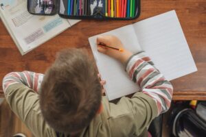 literatura-i-zdrowie-kobiet-emocjonujacy-wieczor-szczerych-rozmow-w-bibliotece-publicznej