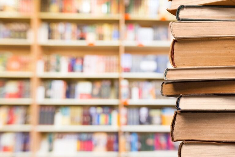 mlodziez-z-ochoty-tworzy-ogrod-deszczowy-ekologiczna-inicjatywa-przy-bibliotece-skarzynskiego