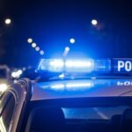 policjant-po-s--u--bie-zatrzyma---z--odzieja-sklep-auto-427