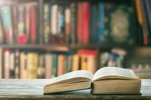 przyj--cie-dla-motyli-w-bibliotece--dzie---pe--en--auto-6415