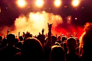 muzyczna-uczta-na-andrzejki--bezp--atny-koncert-sh-auto-1810