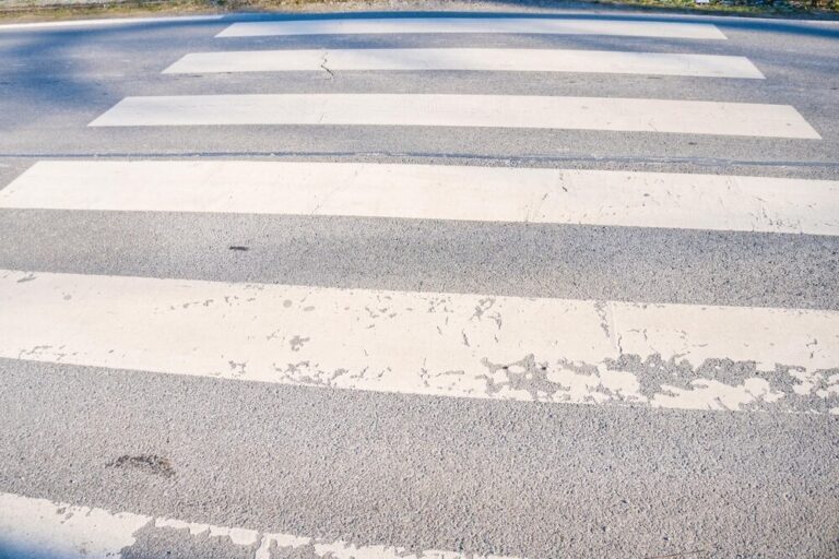 nowa-zebra-na-ul--wo--oskiej-----piesi-zyskali-bez-auto-5980