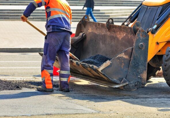 nowy-asfalt-na-ul--andersa-----koniec-remontu-ju---auto-3752