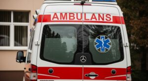 policjanci-pomogli-m----czy--nie--kt--ry-zas--ab---auto-977