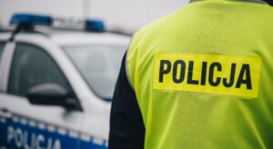 policyjny-dron-nad-mszczonowem-auto-1510