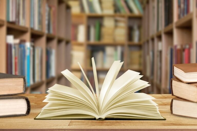 tw--rcze-pisanie-inspirowane-afryk---w-bibliotece--auto-6175