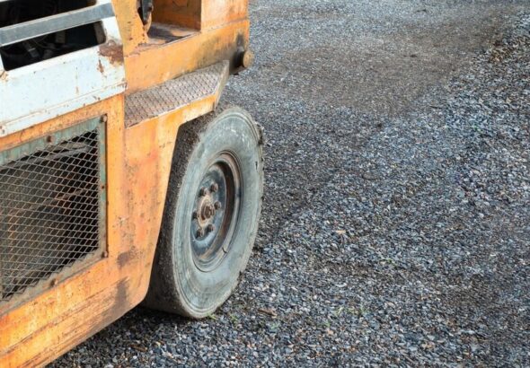 ulica-kwitn--ca-zyska-now---nawierzchni-------zmia-auto-3737