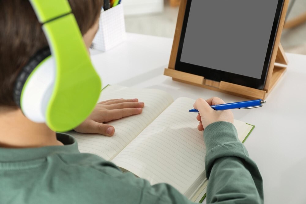 wawerska-szko--a-z-wyr----nieniem-za-innowacyjny-p-auto-3514