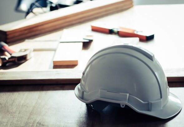 zabytkowa-kamienica-przy---elaznej-64-odzyskuje-bl-auto-3018