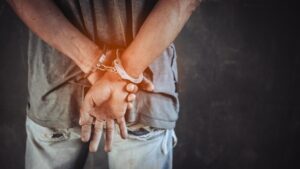 zarzuty-paserstwa-dla-27--letniego-mieszka--ca-pow-auto-3355