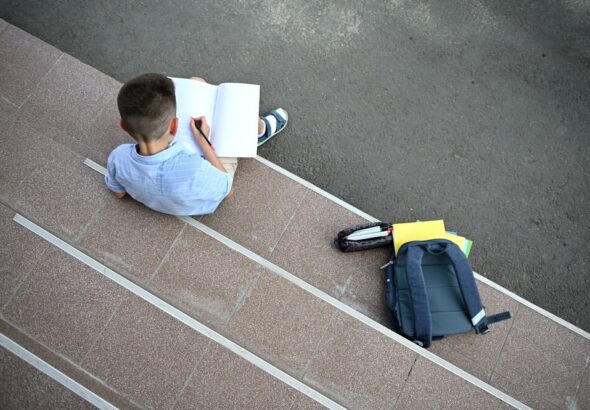 do----cz-do-policjant--w-komendy-rejonowej-policji-auto-3486