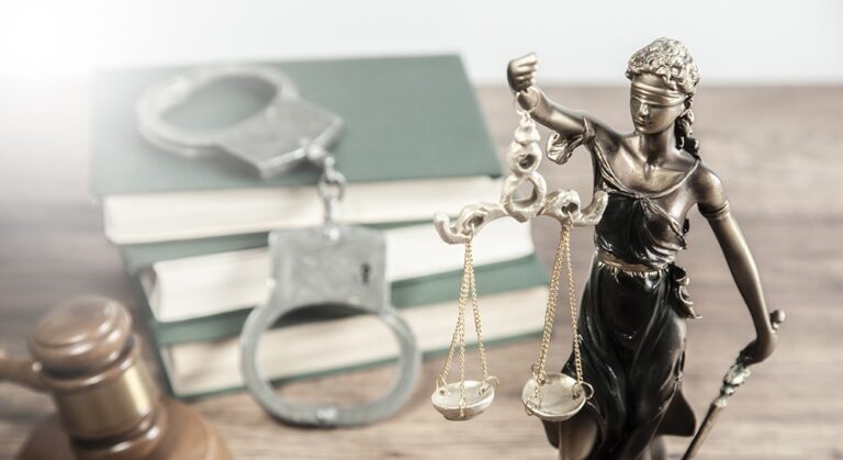 dzielnicowa-zatrzyma--a-63-latka--kt--ry-zn--ca----auto-3971