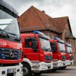 nowy---redni-samoch--d-ratowniczo-ga--niczy-ju---w-auto-6777