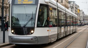 trzy-dekady-tramwaj--w-w-warszawie--historia--kt---auto-2775