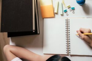 uczniowie-z-ojrzanowa-na-spotkaniach-z-miejscowymi-auto-3516