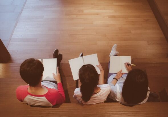 uroczysto-----wr--czenia-akt--w-nadania-stopnia-na-auto-3533