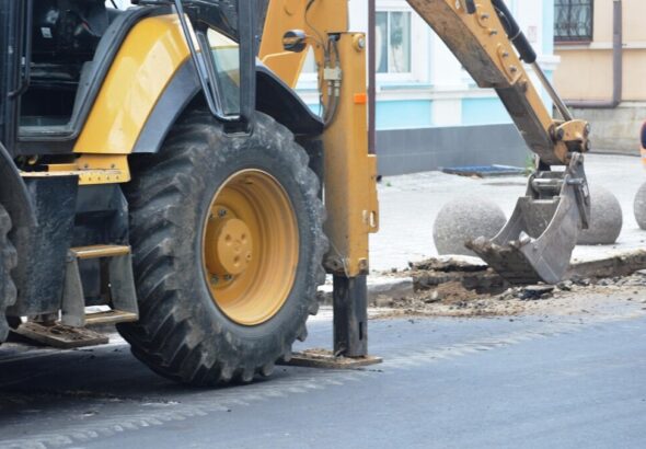 wymiana-nawierzchni-na-ul--my--liborskiej-----utru-auto-3208