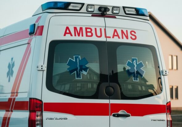 grozi--o-jej-zamarzni--cie-lub-wypadek-----pomogli-auto-908