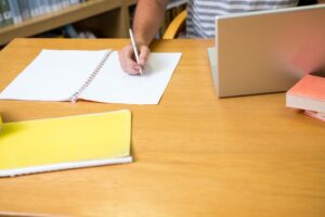 lxiv-liceum-og--lnokszta--c--ce-na-czo--owej-pozyc-auto-3580