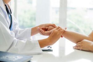 nowe-podcasty-o-zdrowiu-psychicznym-m--odzie--y-w--auto-3944