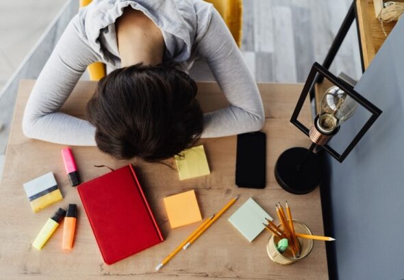 nowe-umiej--tno--ci-j--zykowe-w-bibliotece-zielone-auto-3528