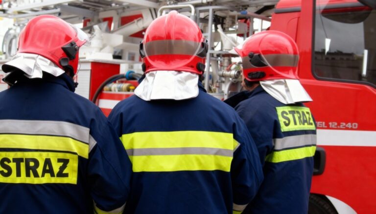 nowy-samoch--d-ratowniczo-ga--niczy-dla-osp-ursus--auto-6750