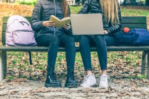 odkryj-magi---przedszkola-na-dniu-otwartym-w-przed-auto-3527