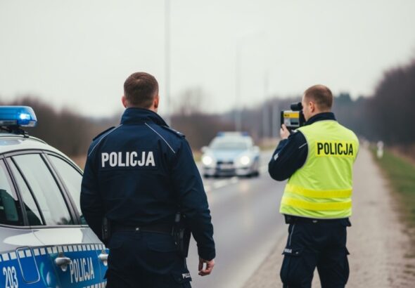 pijany-z-do--ywotnim-zakazem-i-narkotykami-wpad----auto-1529