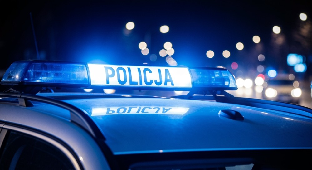 policyjna-akcja-przy-ul--11-listopada-na-pradze-p--auto-312