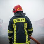 stra--nicy-miejscy-gasili-po--ar-altany-auto-1200