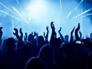 zumba-na-niedzielne-wieczory-----rozta--cz-si---z--auto-1817