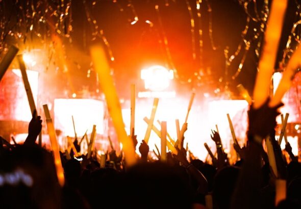 muzyczna-magia-w-wilanowie--hania-stach-czaruje-pu-auto-1808