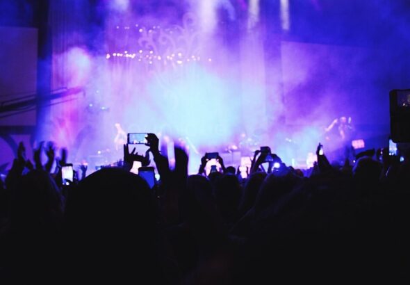 muzyczna-opowie-----o-mi--o--ci-w-sercu-warszawy-auto-1813