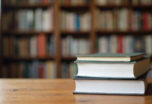 nowo--ci-ksi----kowe-w-bibliotece-publicznej-w-bia-auto-6321