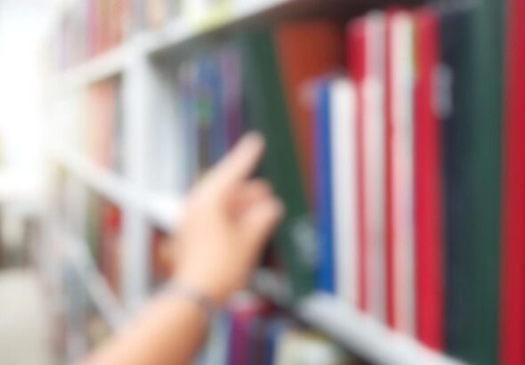 wizyta-uczni--w-akademickiego-liceum-og--lnokszta--auto-3494