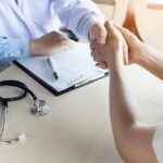 bezp--atne-badania-mammograficzne-na-targ--wku-----auto-3860