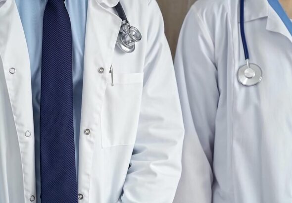 dramatyczna-resuscytacja-w-poci--gu-auto-3928