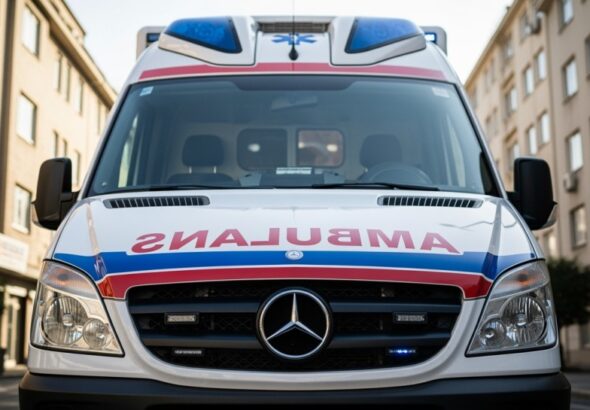 policjanci-z-warszawy-ratuj-----ycie-77-latkowi-w--auto-6159