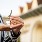 najd--u--szy-blok-w-warszawie-----odkryj--jamnika--auto-3441