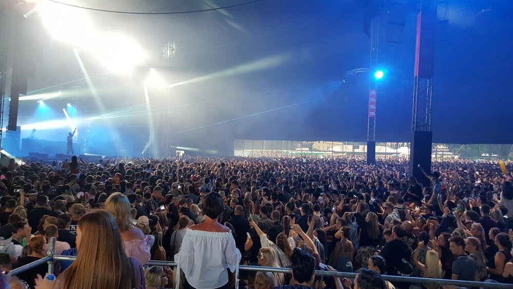 stadion-osir-targ--wek-zn--w-w-ogniu--przygotuj-si-auto-1822