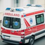 wypadek-na-parkingu--stra--acy-ratuj---kierowc---p-auto-872