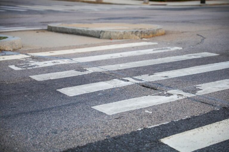 bezpieczna-droga-do-szko--y-----spotkanie-ka--uszy-auto-5978